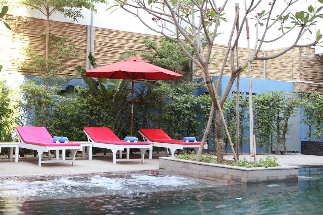 The Frangipani Living Arts Hotel And Spa Phnom Penh Esterno foto