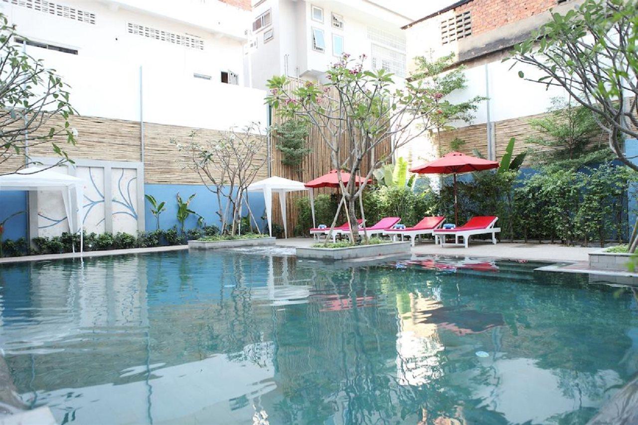 The Frangipani Living Arts Hotel And Spa Phnom Penh Esterno foto