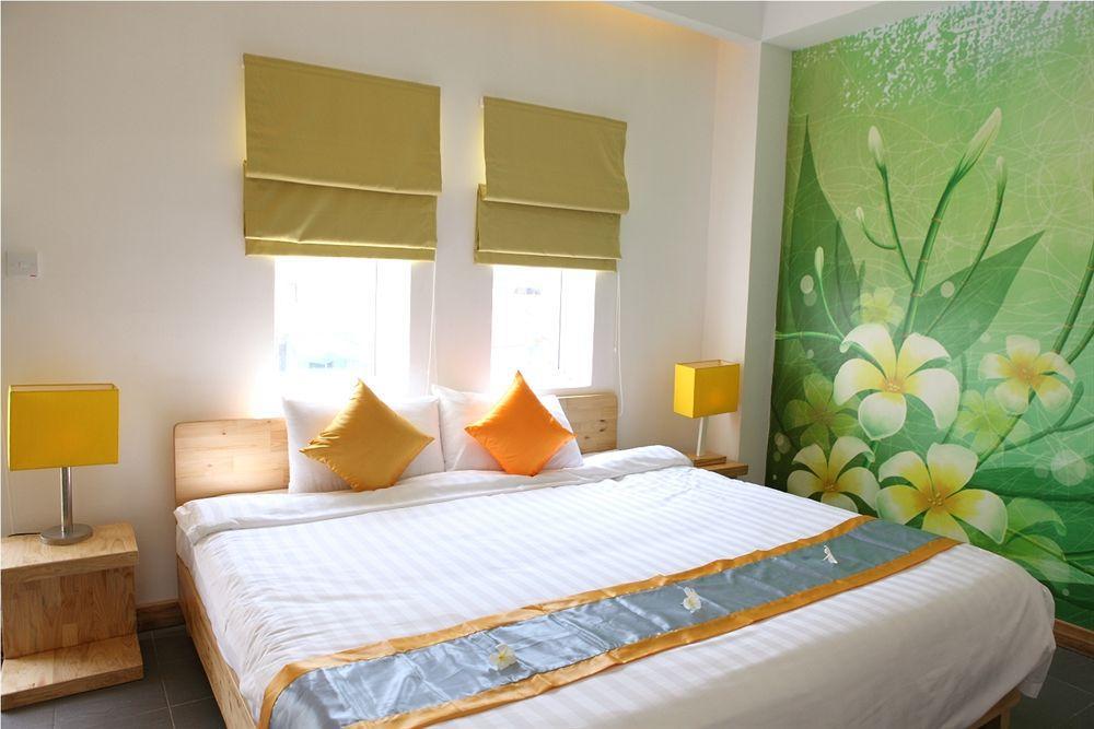 The Frangipani Living Arts Hotel And Spa Phnom Penh Esterno foto
