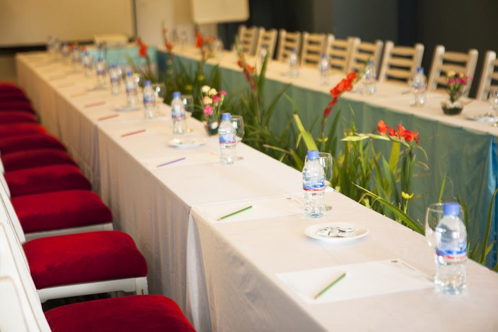 The Frangipani Living Arts Hotel And Spa Phnom Penh Esterno foto