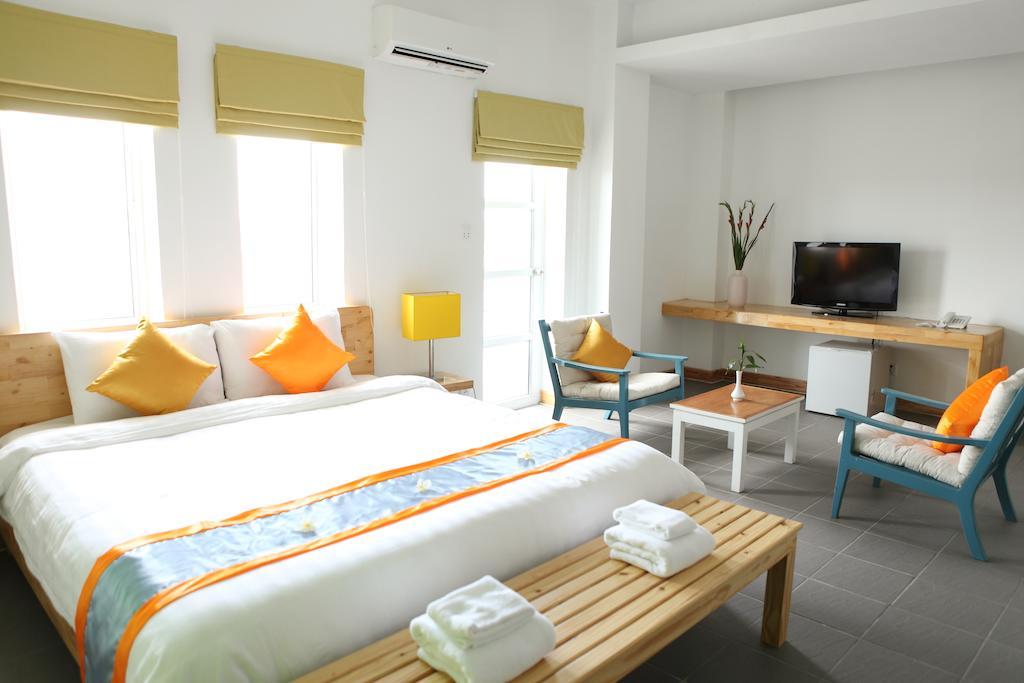 The Frangipani Living Arts Hotel And Spa Phnom Penh Esterno foto