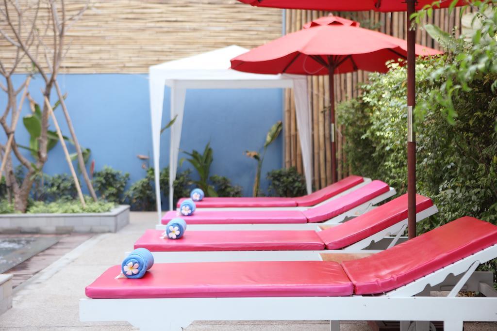 The Frangipani Living Arts Hotel And Spa Phnom Penh Esterno foto