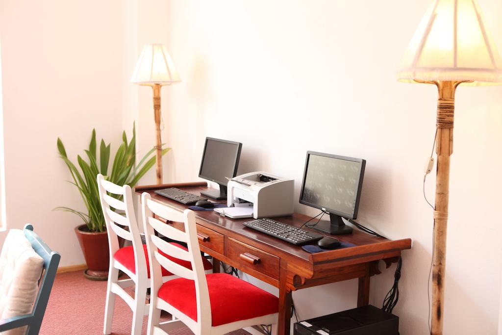 The Frangipani Living Arts Hotel And Spa Phnom Penh Esterno foto