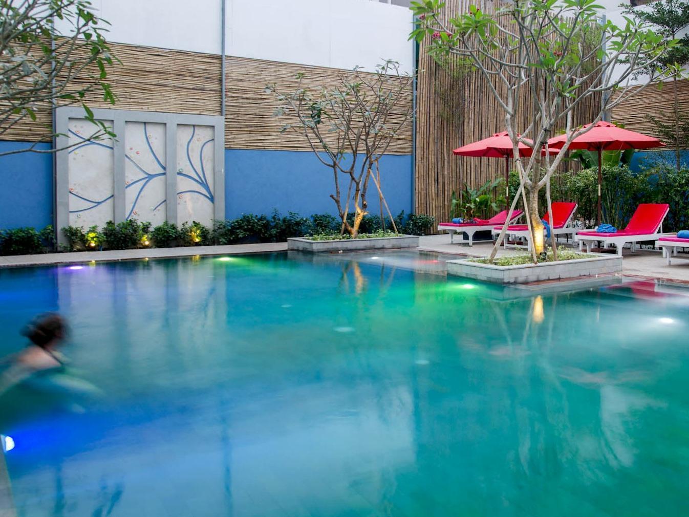 The Frangipani Living Arts Hotel And Spa Phnom Penh Esterno foto