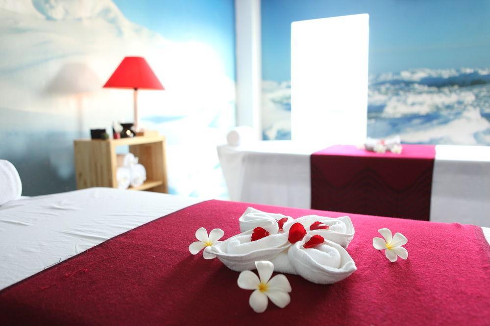 The Frangipani Living Arts Hotel And Spa Phnom Penh Esterno foto