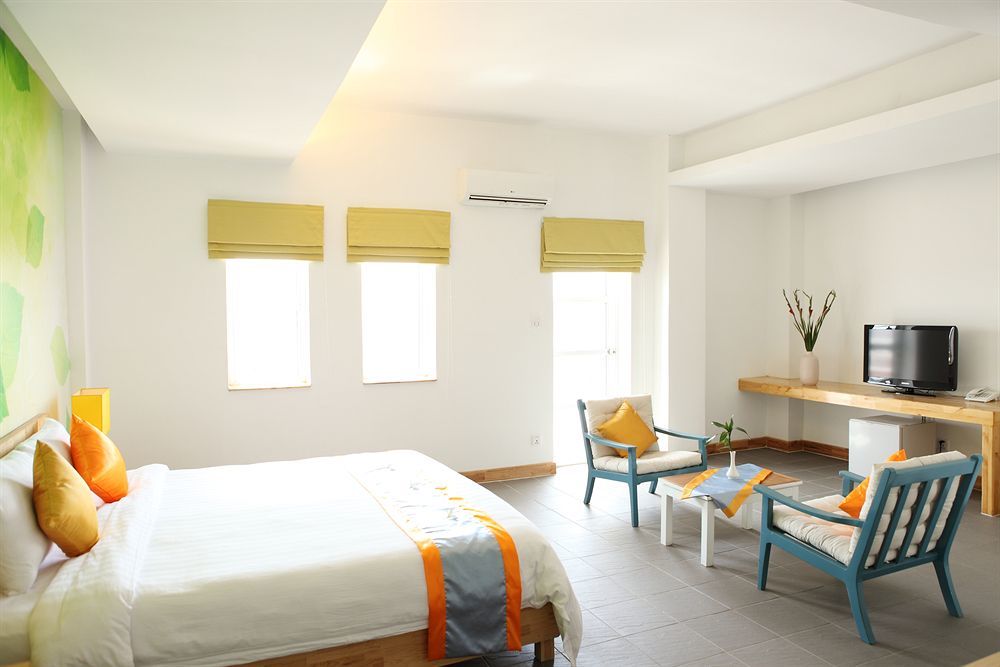 The Frangipani Living Arts Hotel And Spa Phnom Penh Esterno foto
