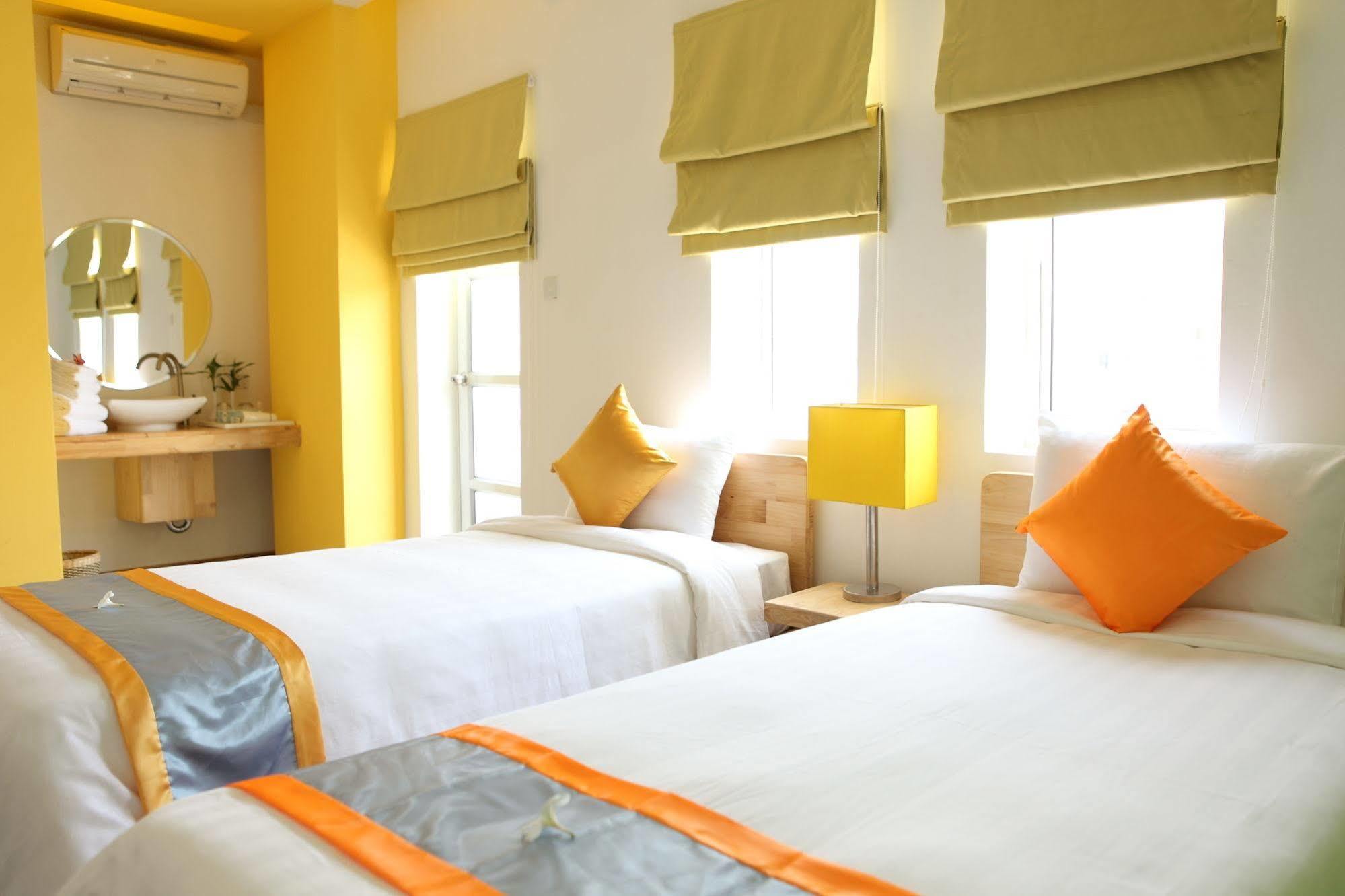The Frangipani Living Arts Hotel And Spa Phnom Penh Esterno foto