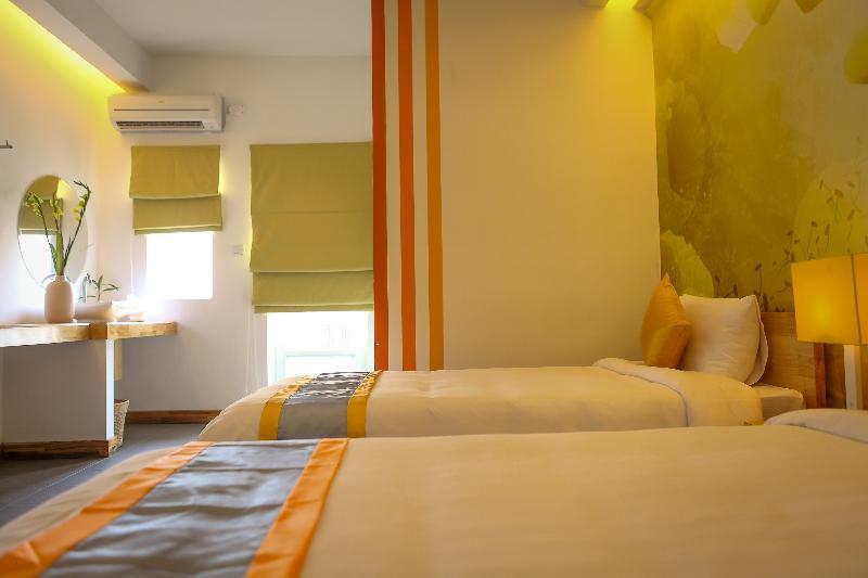 The Frangipani Living Arts Hotel And Spa Phnom Penh Esterno foto