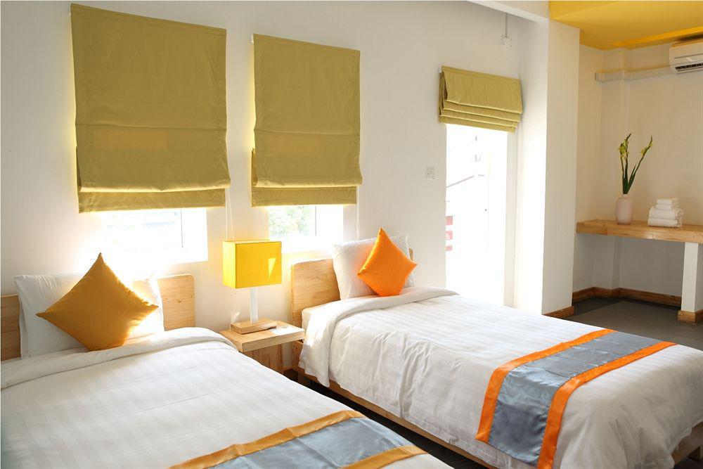 The Frangipani Living Arts Hotel And Spa Phnom Penh Esterno foto
